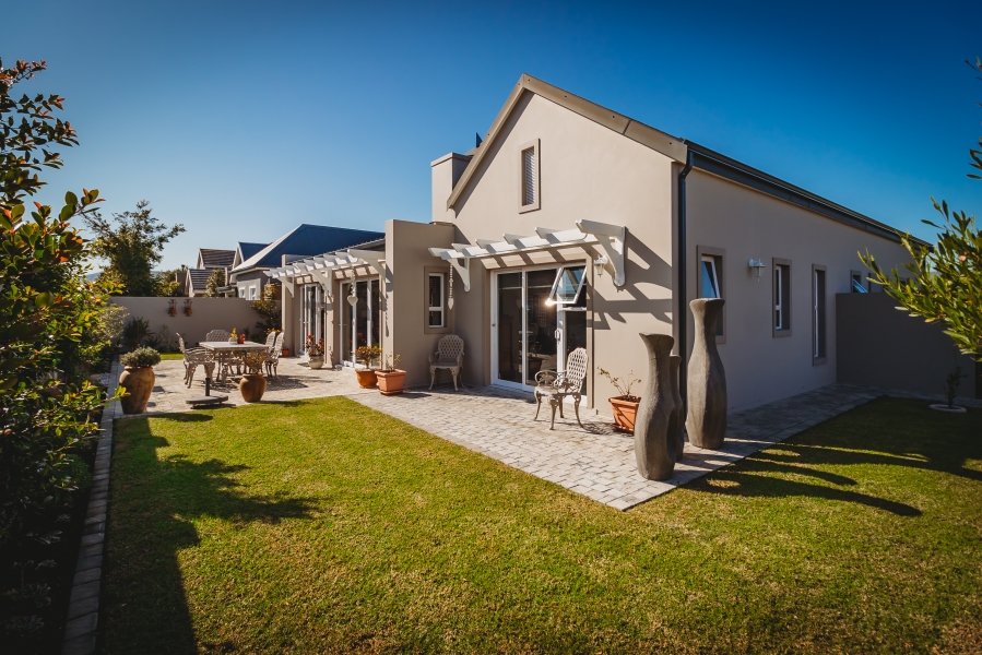 3 Bedroom Property for Sale in Kraaibosch Country Estate Western Cape